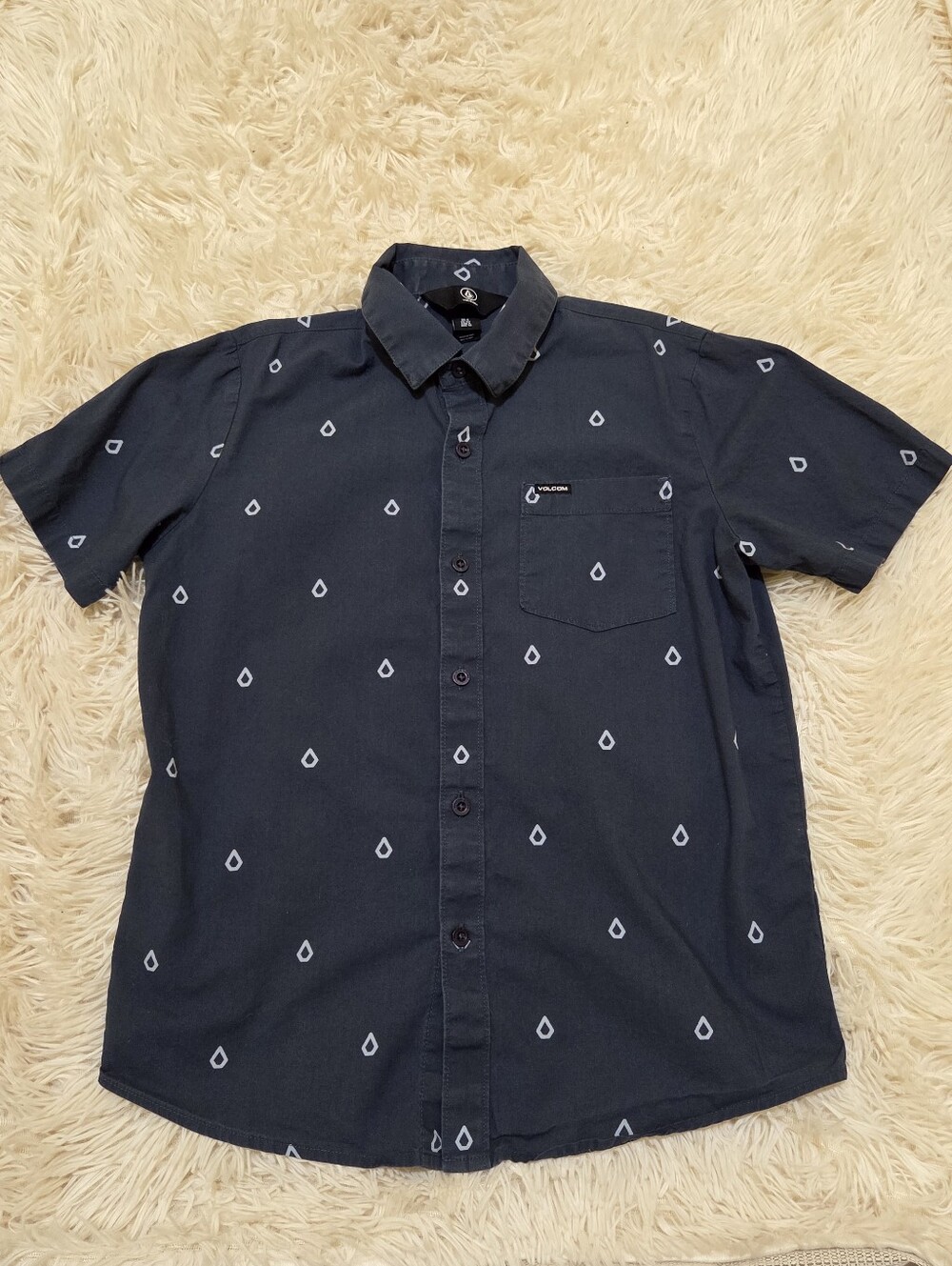 Volcom Boys Navy Short-Sleeve Button-Up Shirt with White Droplet Print Size 8Y